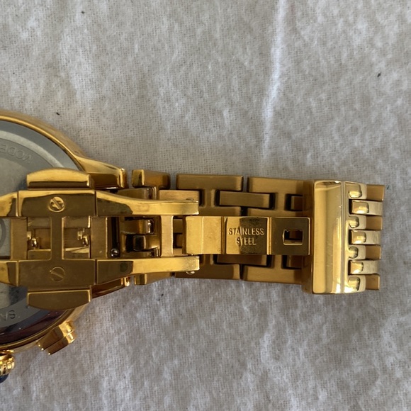 GV2 by Gevril Astor Chronograph Womens Diamond Swiss Quartz Gold Watch - Picture 11 of 15